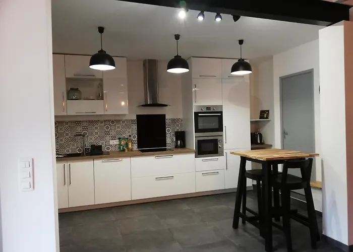 Grand Au Coeur D'un Village Miglos