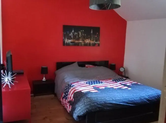 Grand Au Coeur D'un Village Hébergement de vacances *