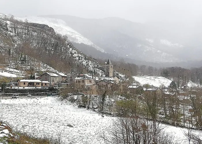 Hébergement de vacances Grand Au Coeur D'un Village Miglos