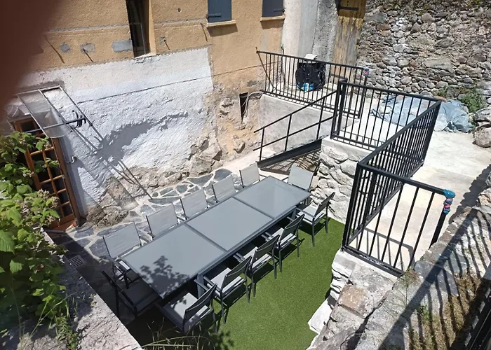 Grand Au Coeur D'un Village * Miglos