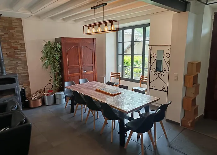 Hébergement de vacances Grand Au Coeur D'un Village *