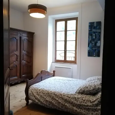 Grand Au Coeur D'un Village Miglos